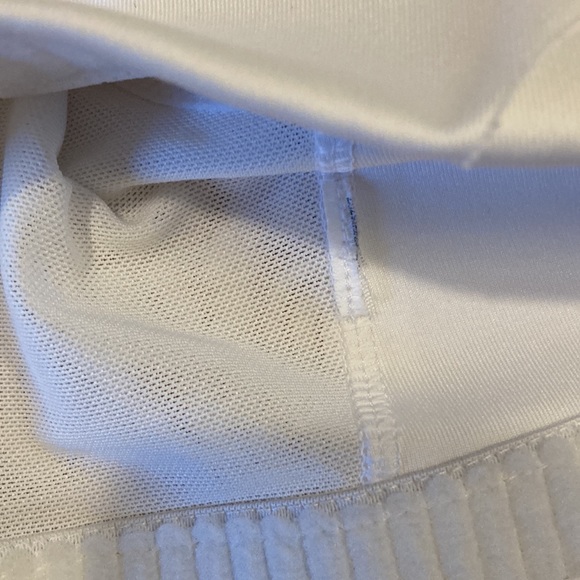 Nike women’s large white sports bra - Picture 4 of 4